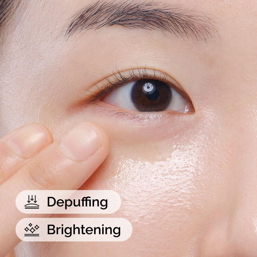 caffeine-solution-5-egcg-eye-serum-s8 ord-caffeine-solution-egcg-model-application-with-benefits.jpg
